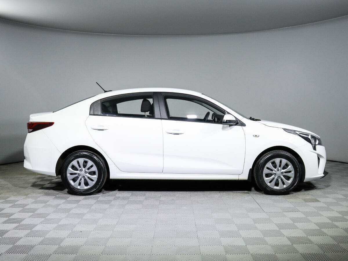 Kia Rio б/у, 2022, Автоматическая. Фото: #3