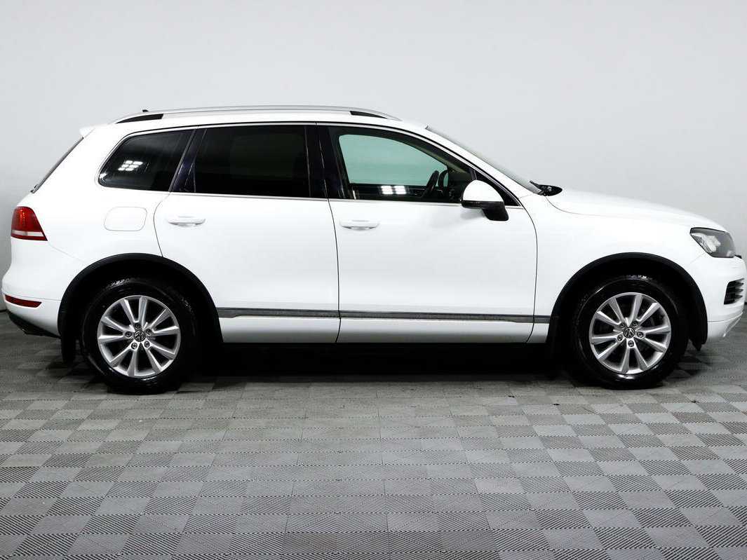 Volkswagen Touareg б/у, 2012, Автоматическая. Фото: #3