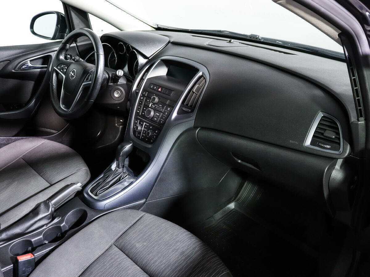 Opel Astra б/у, 2012, Автоматическая. Фото: #6
