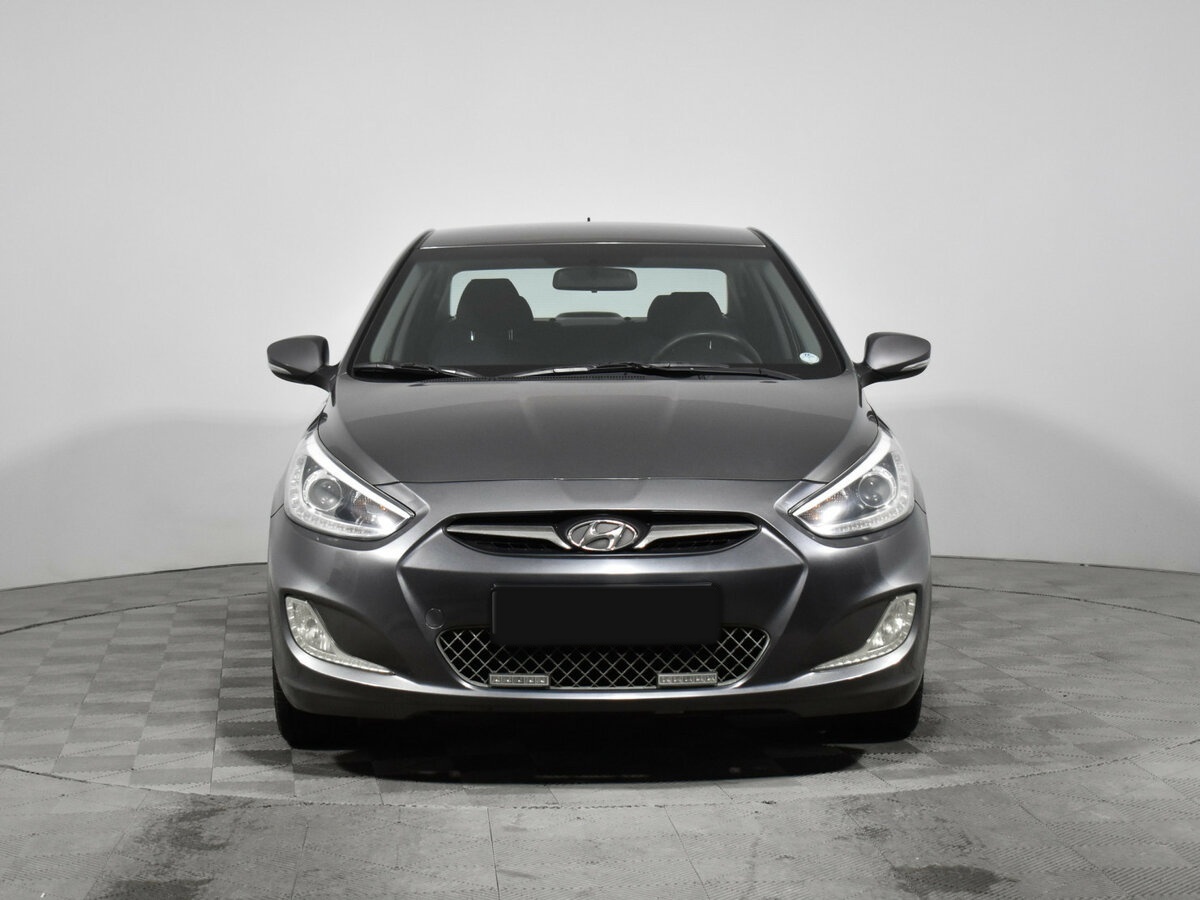 Hyundai Solaris б/у, 2013, Автоматическая. Фото: #1
