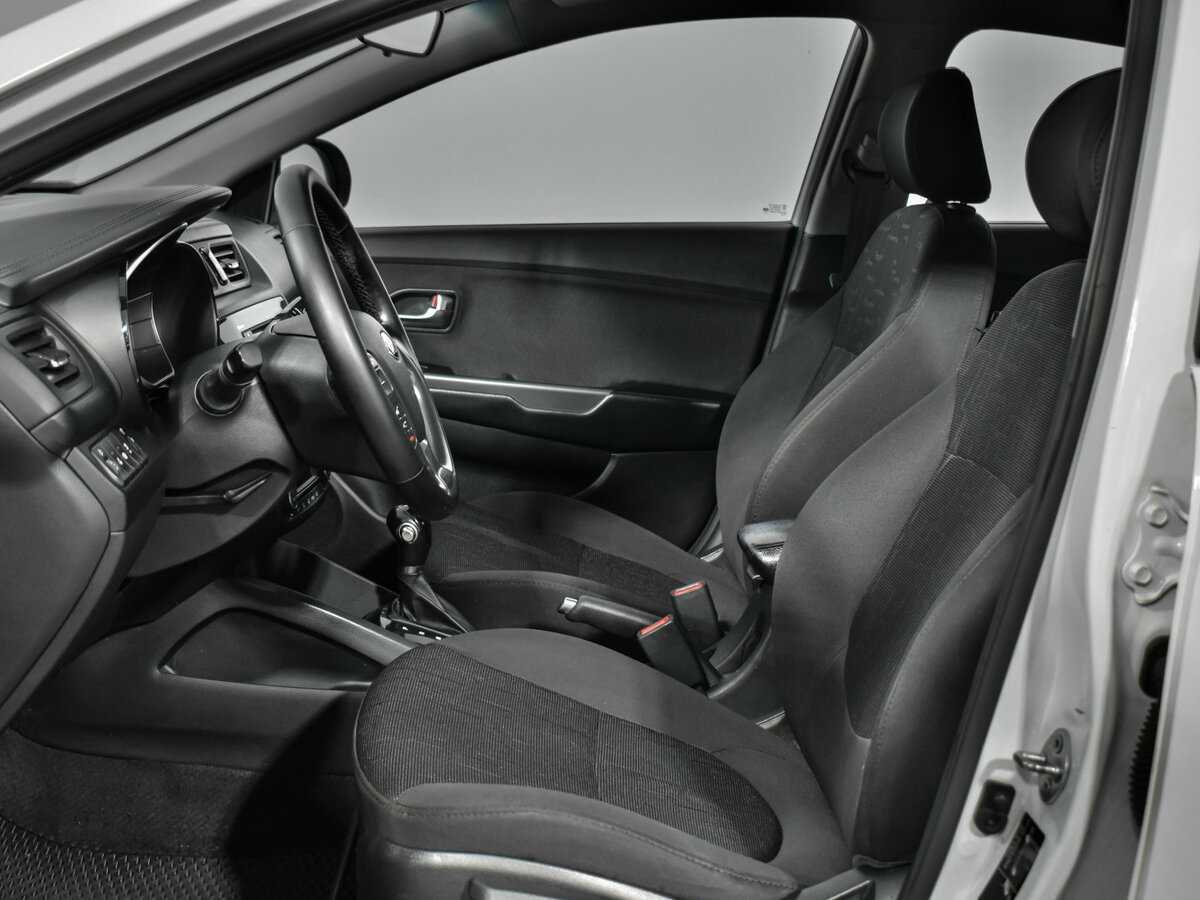 Kia Rio б/у, 2015, Автоматическая. Фото: #10
