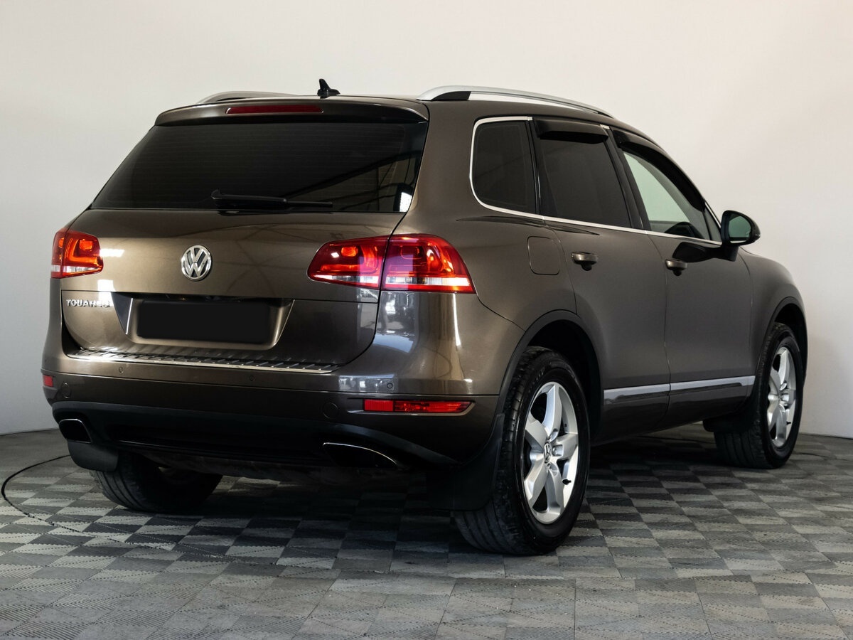 Volkswagen Touareg б/у, 2012, Автоматическая. Фото: #3