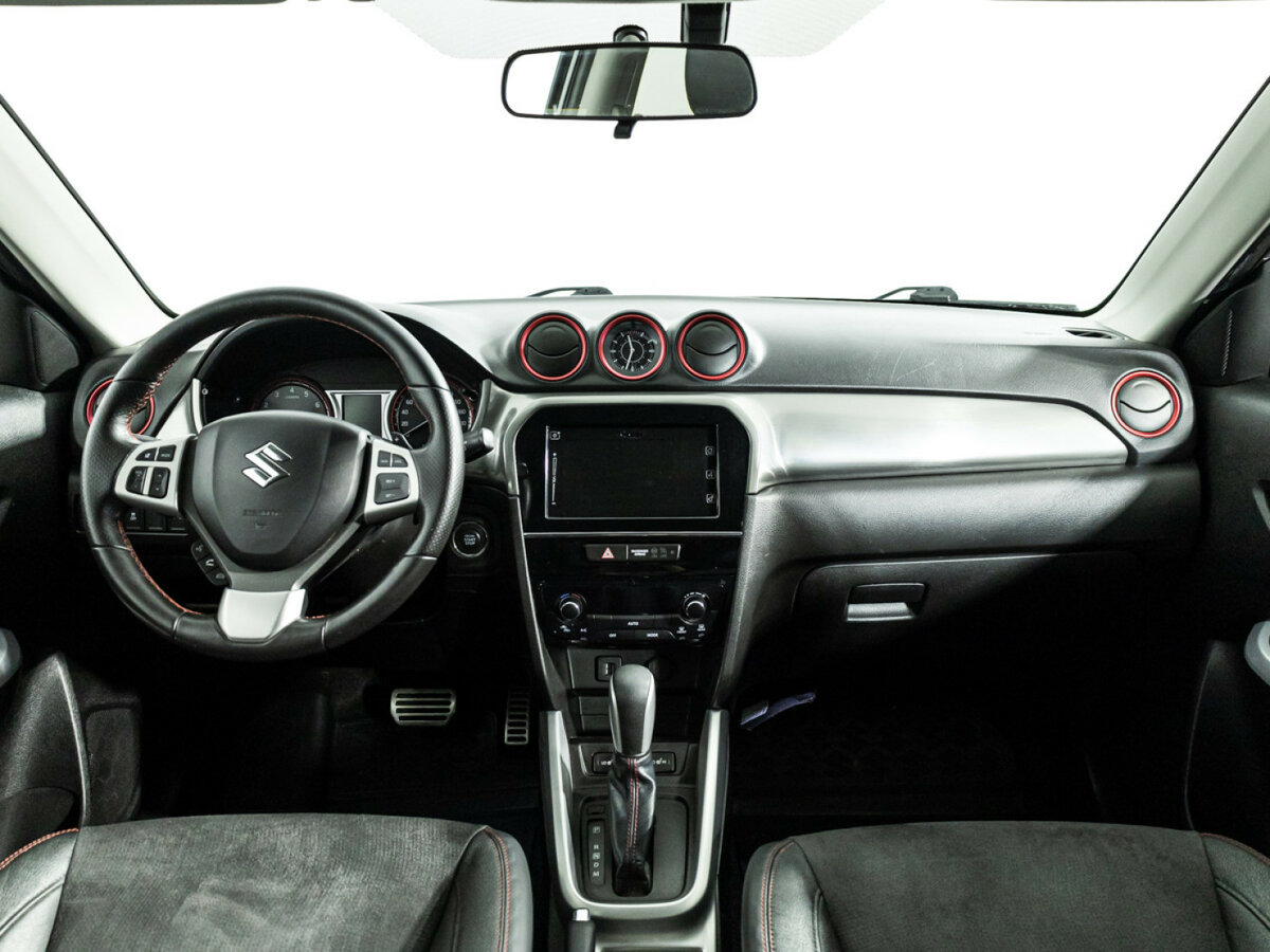 Suzuki Vitara б/у, 2018, Автоматическая. Фото: #12