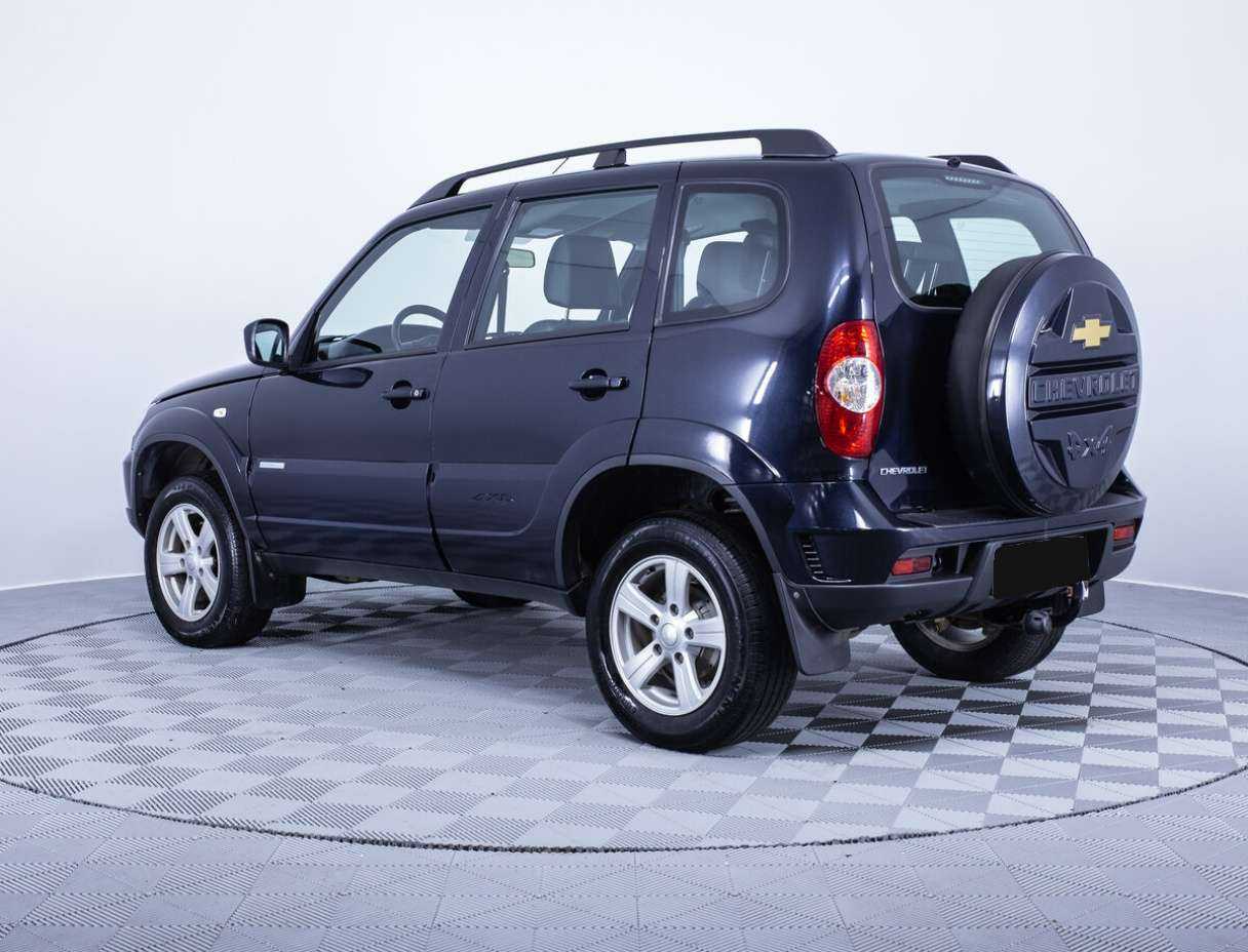 Chevrolet Niva б/у, 2015, Механическая. Фото: #4