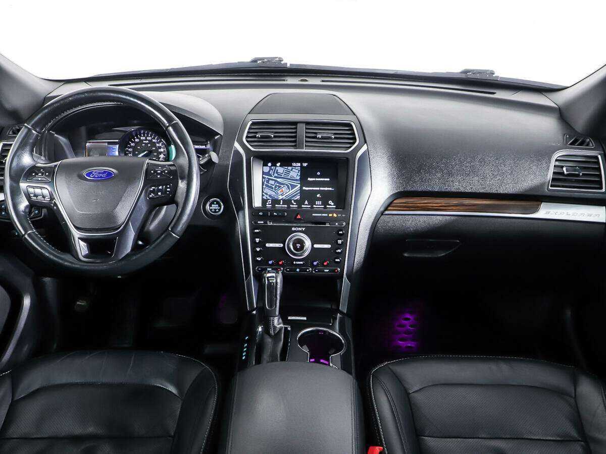 Ford Explorer б/у, 2017, Автоматическая. Фото: #10