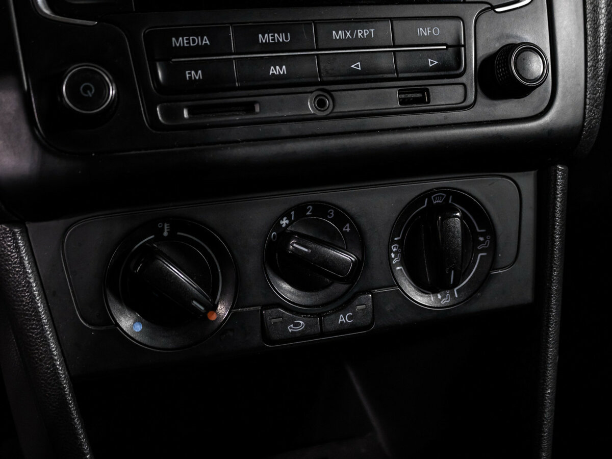 Volkswagen Polo б/у, 2012, Автоматическая. Фото: #12
