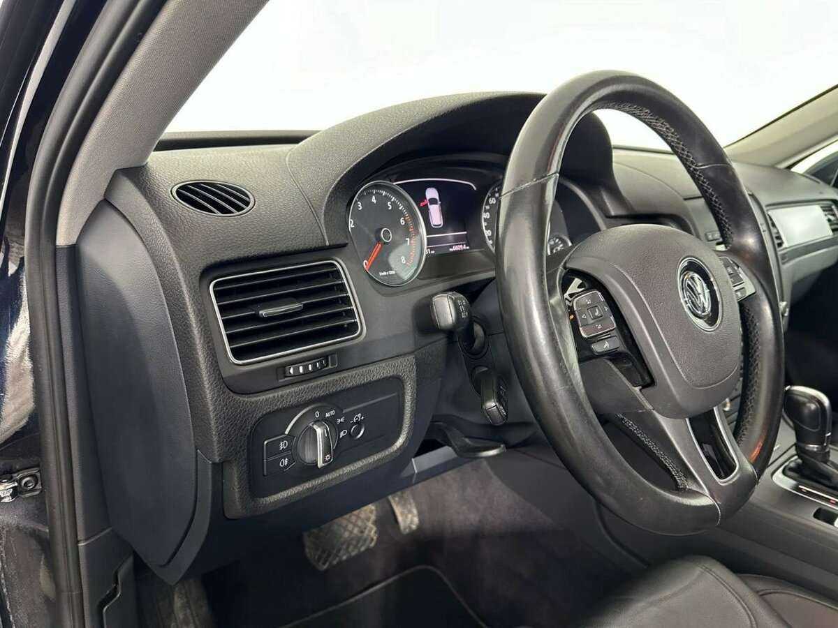 Volkswagen Touareg б/у, 2012, Автоматическая. Фото: #8