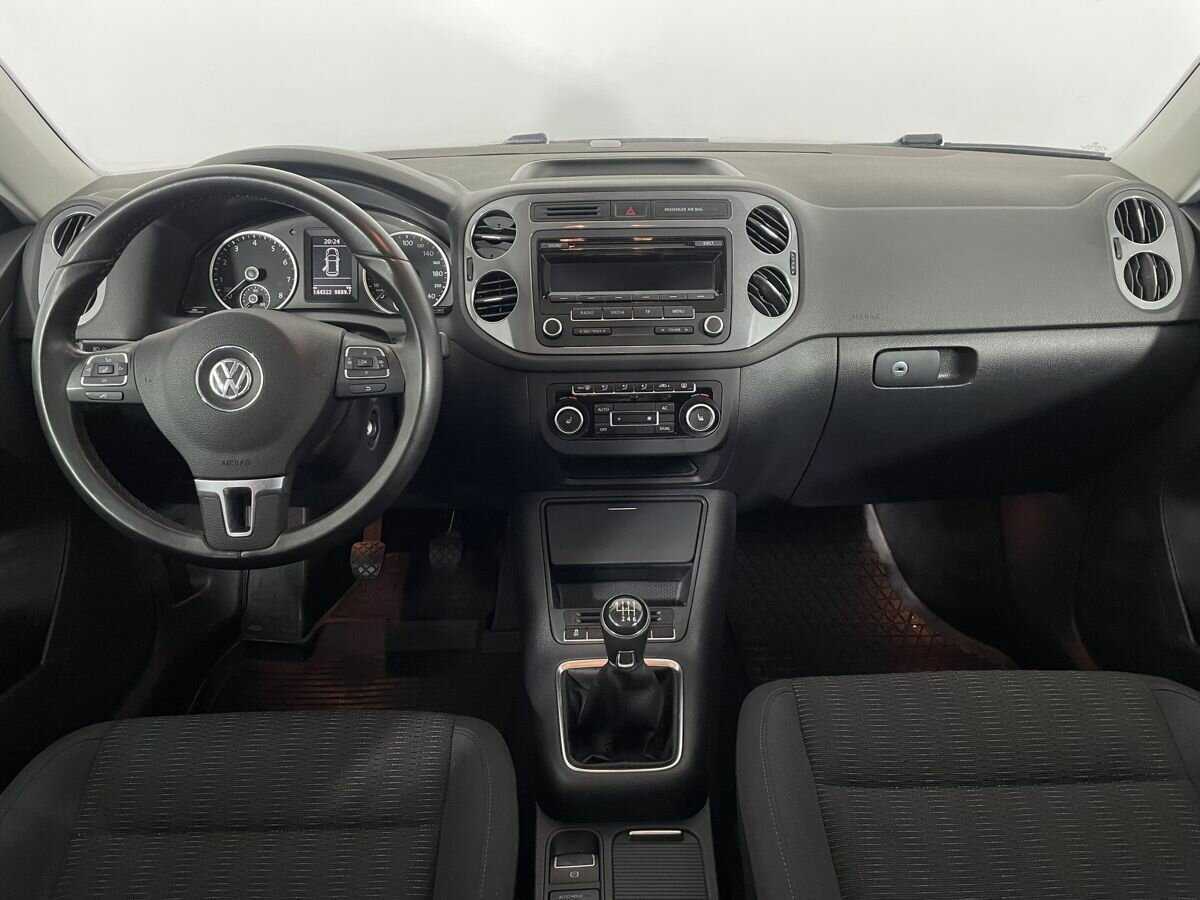 Volkswagen Tiguan б/у, 2012, Механическая. Фото: #6