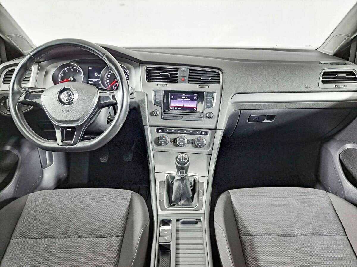 Volkswagen Golf б/у, 2013, Механическая. Фото: #11