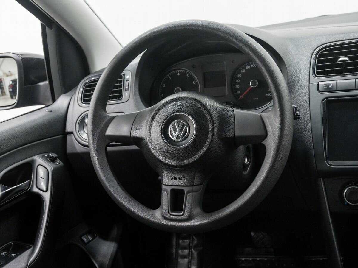 Volkswagen Polo б/у, 2014, Автоматическая. Фото: #11