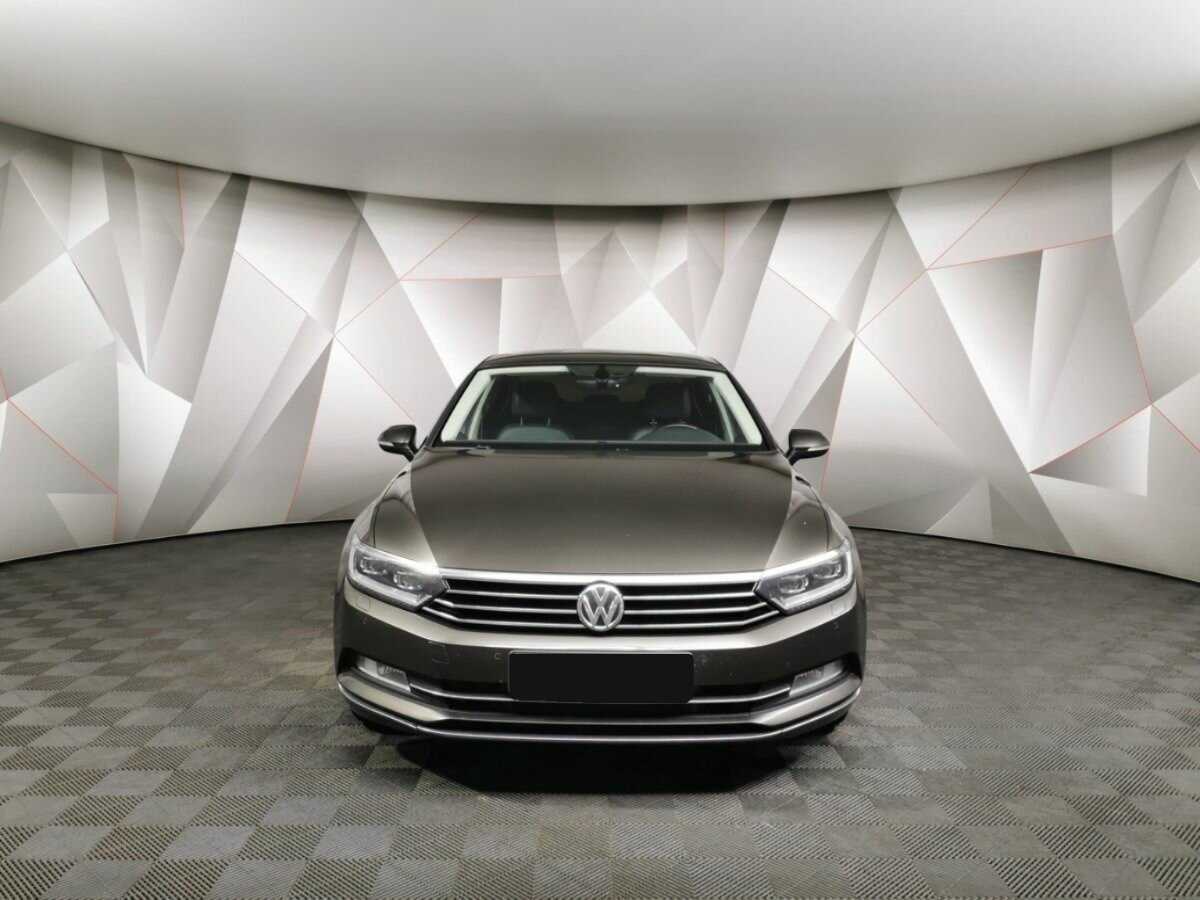 Volkswagen Passat б/у, 2018, Роботизированная. Фото: #6