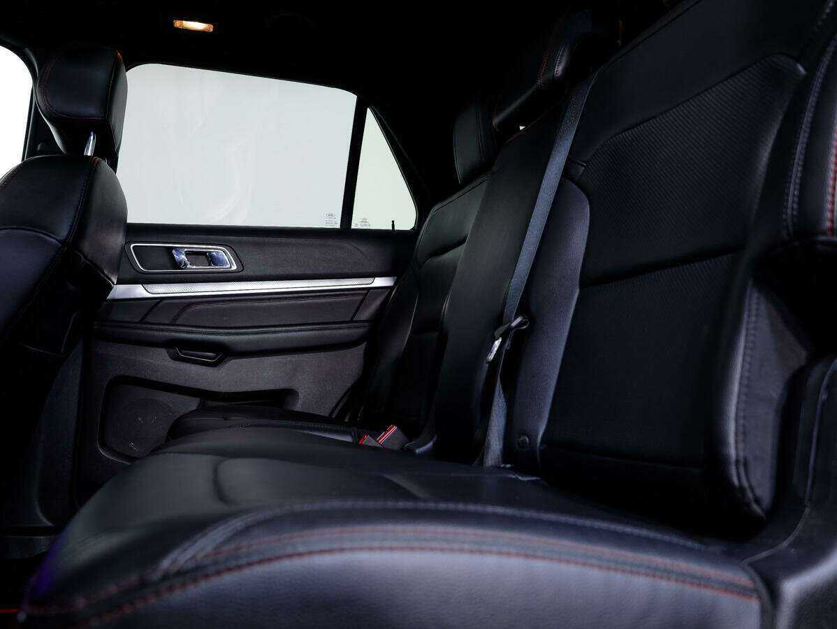 Ford Explorer б/у, 2015, Автоматическая. Фото: #12