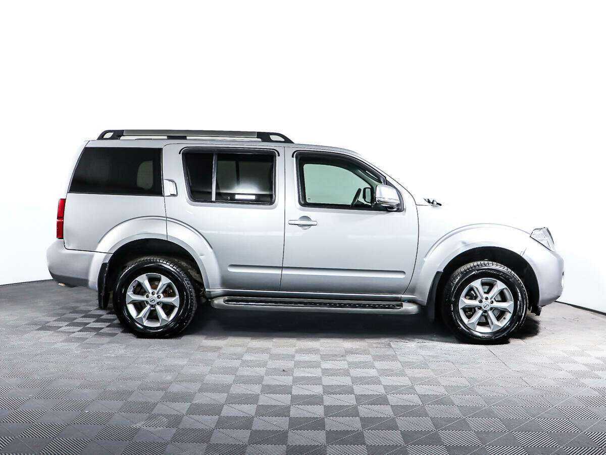 Nissan Pathfinder б/у, 2012, Механическая. Фото: #3