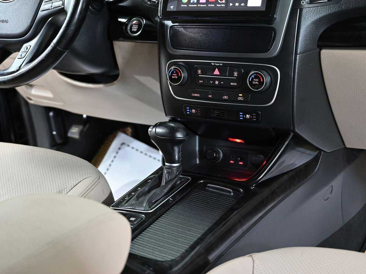 Kia Sorento б/у, 2013, Автоматическая. Фото: #7
