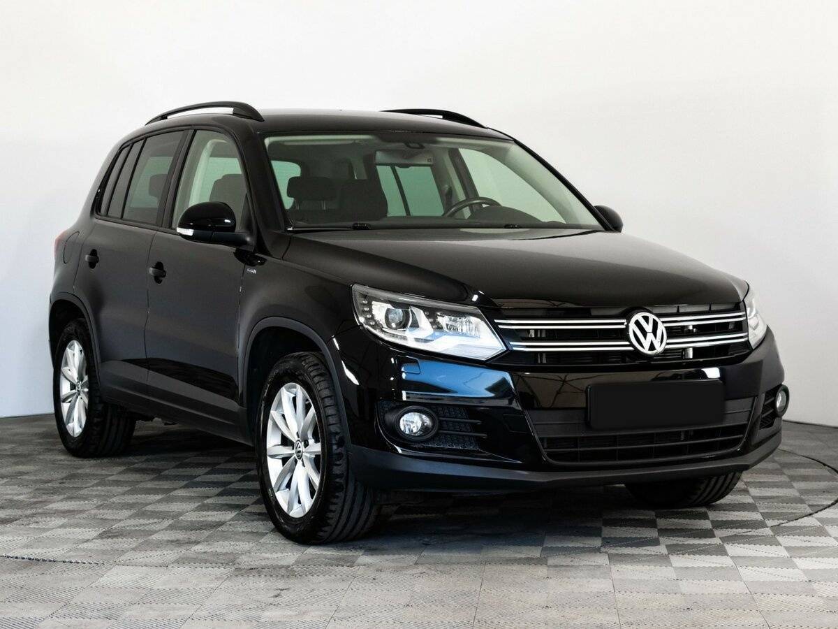 Volkswagen Tiguan б/у, 2015, Роботизированная. Фото: #2