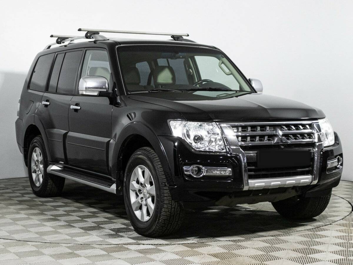 Mitsubishi Pajero б/у, 2017, Автоматическая. Фото: #2
