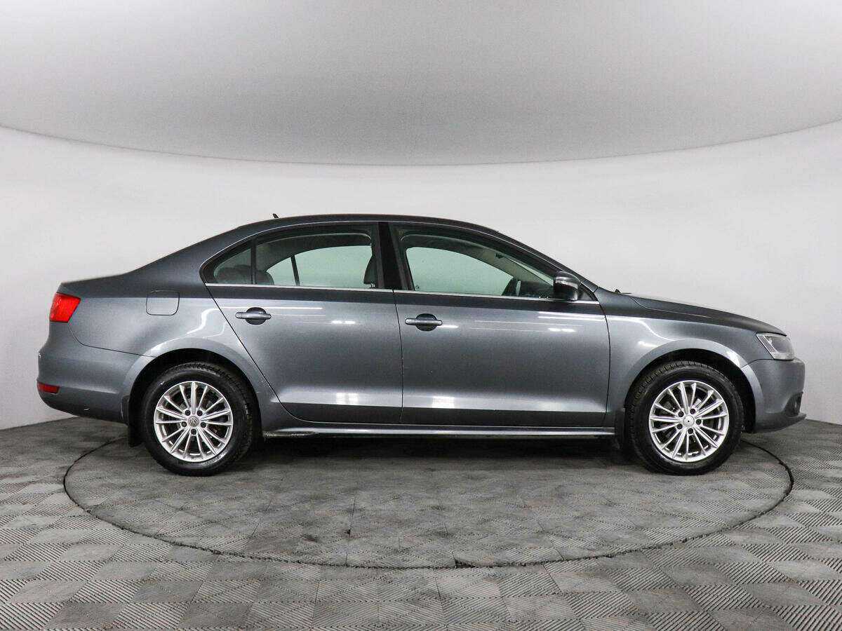 Volkswagen Jetta б/у, 2013, Роботизированная. Фото: #3