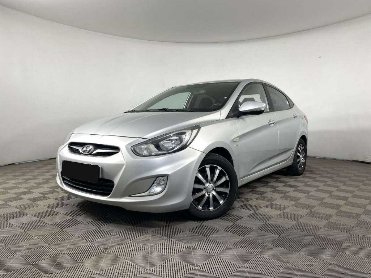 Hyundai Solaris б/у, 2014, Механическая. Посмотреть фото