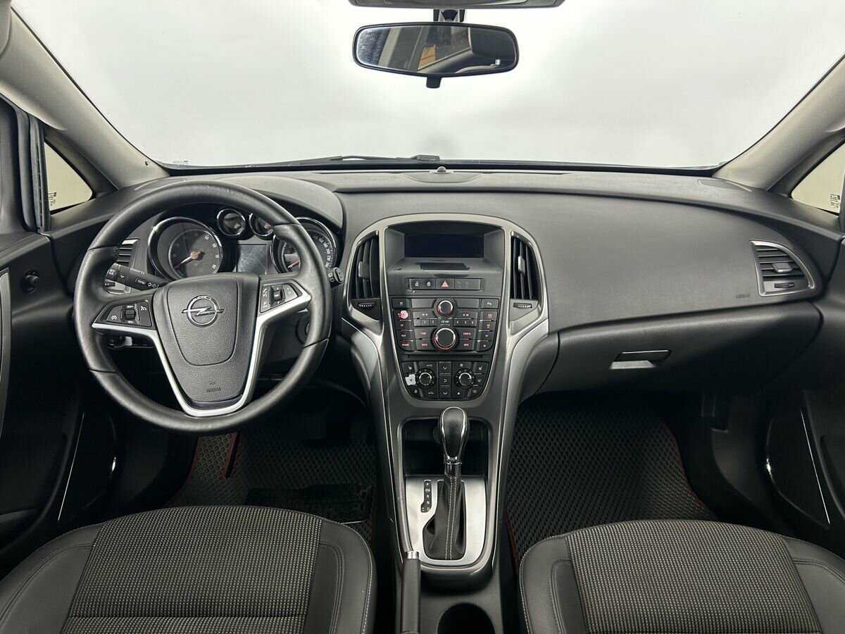 Opel Astra б/у, 2012, Автоматическая. Фото: #6