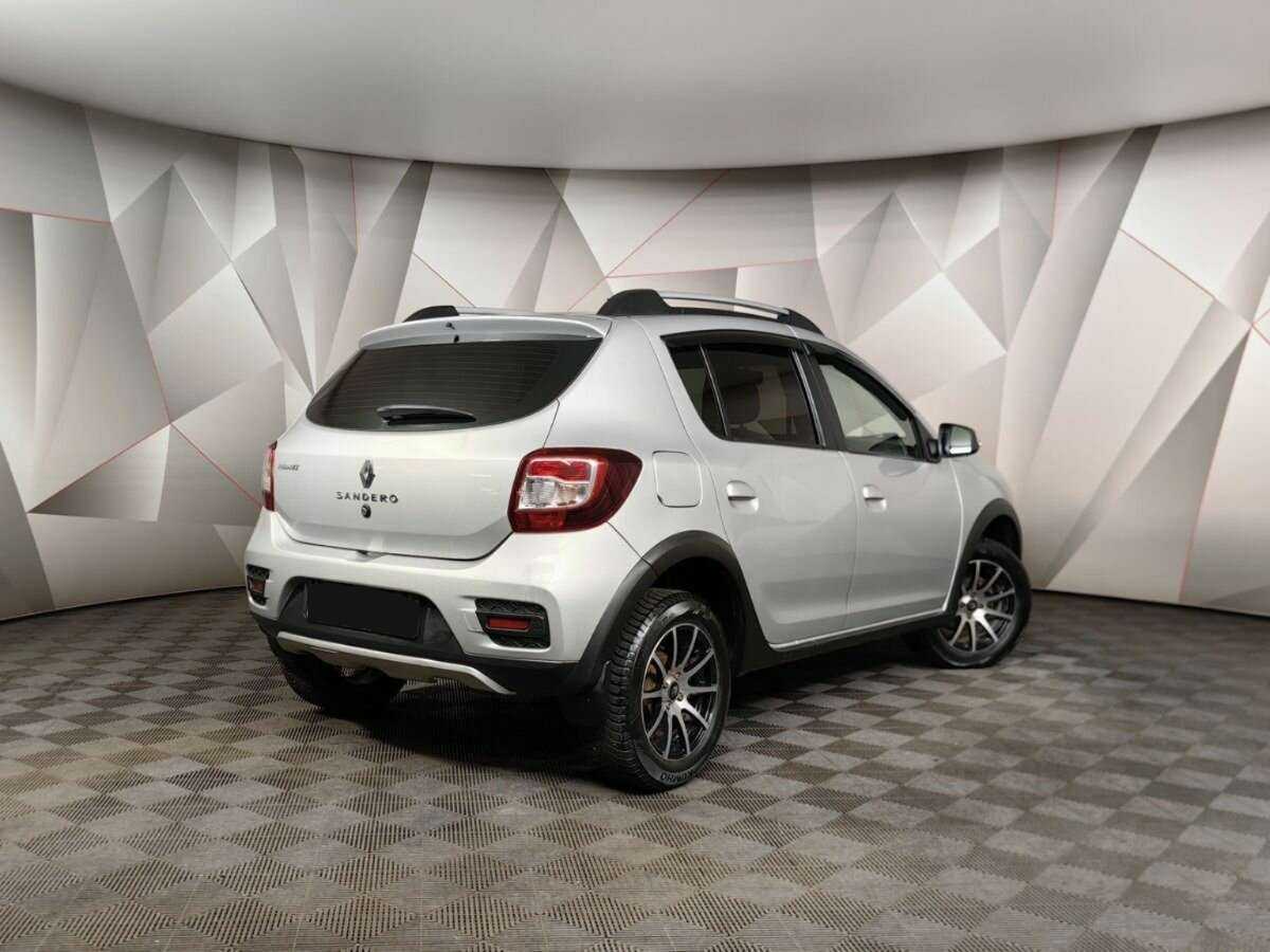 Renault Sandero б/у, 2017, Автоматическая. Фото: #1