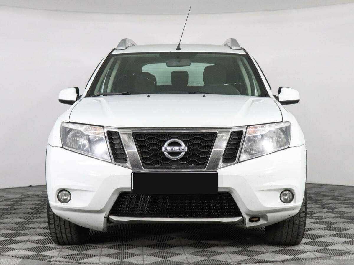 Nissan Terrano б/у, 2014, Автоматическая. Фото: #1