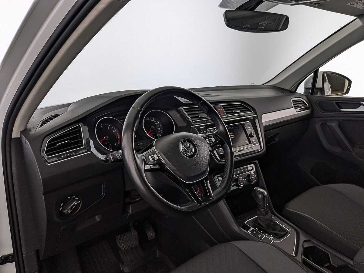 Volkswagen Tiguan б/у, 2018, Роботизированная. Фото: #14