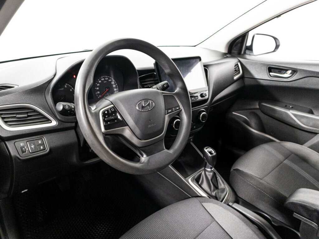 Hyundai Solaris б/у, 2017, Механическая. Фото: #10