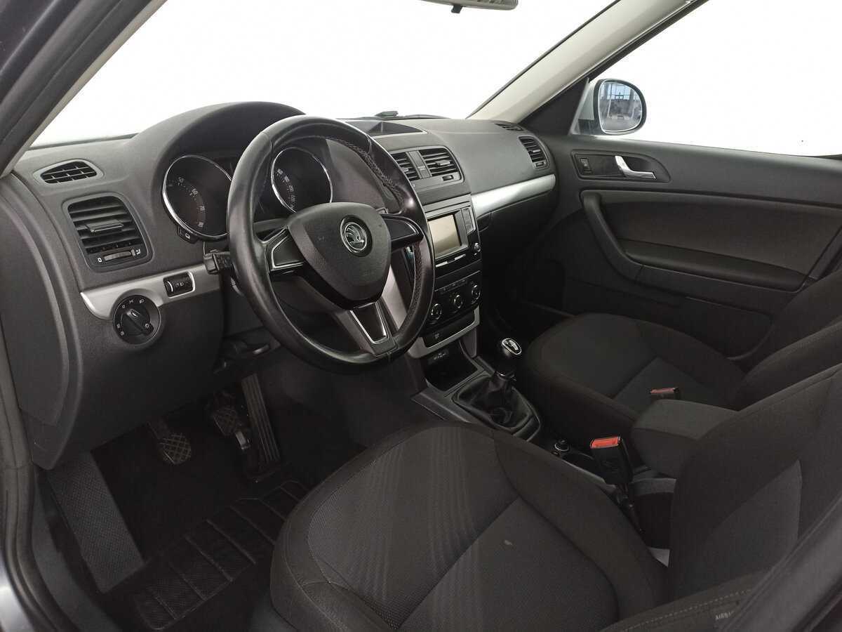 Skoda Yeti б/у, 2017, Механическая. Фото: #15