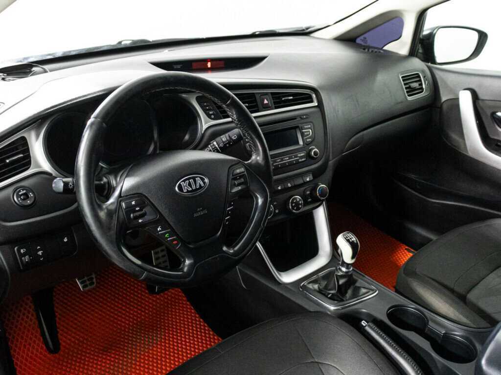 Kia Ceed б/у, 2015, Механическая. Фото: #10