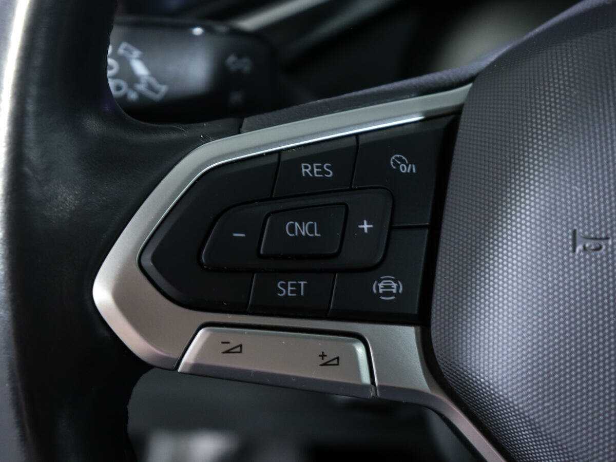Volkswagen Polo б/у, 2020, Механическая. Фото: #17