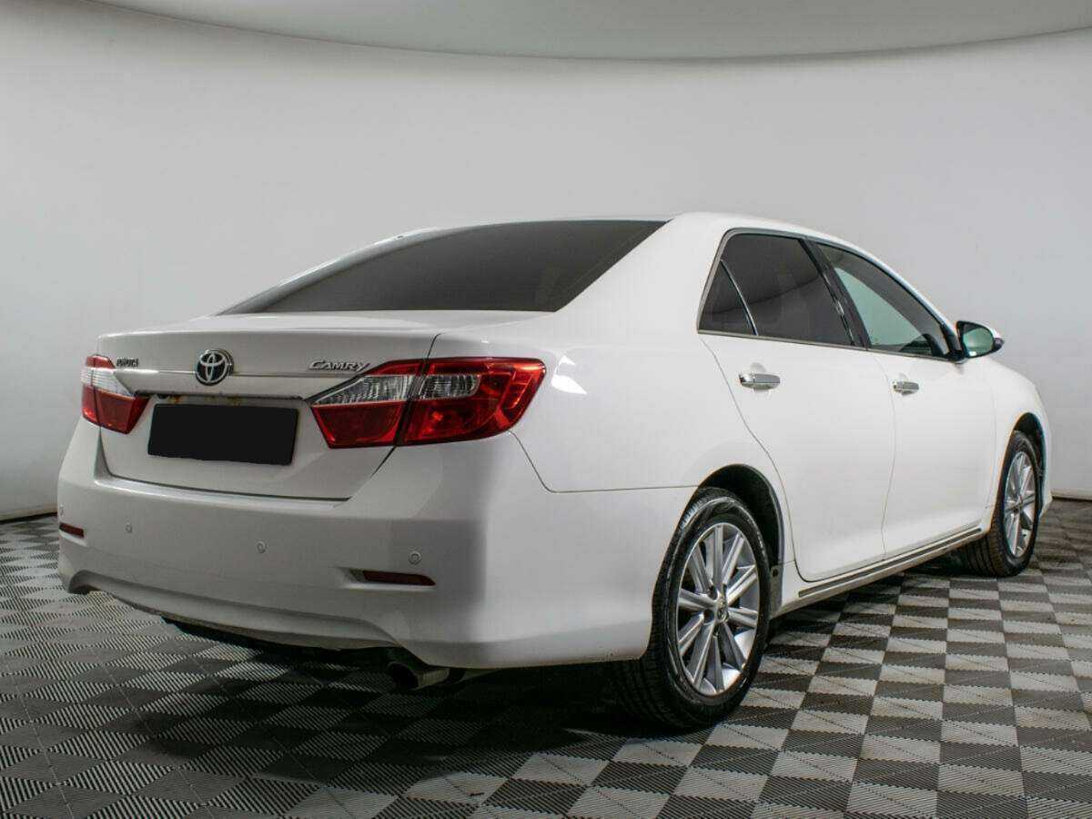 Toyota Camry б/у, 2014, Автоматическая. Фото: #4