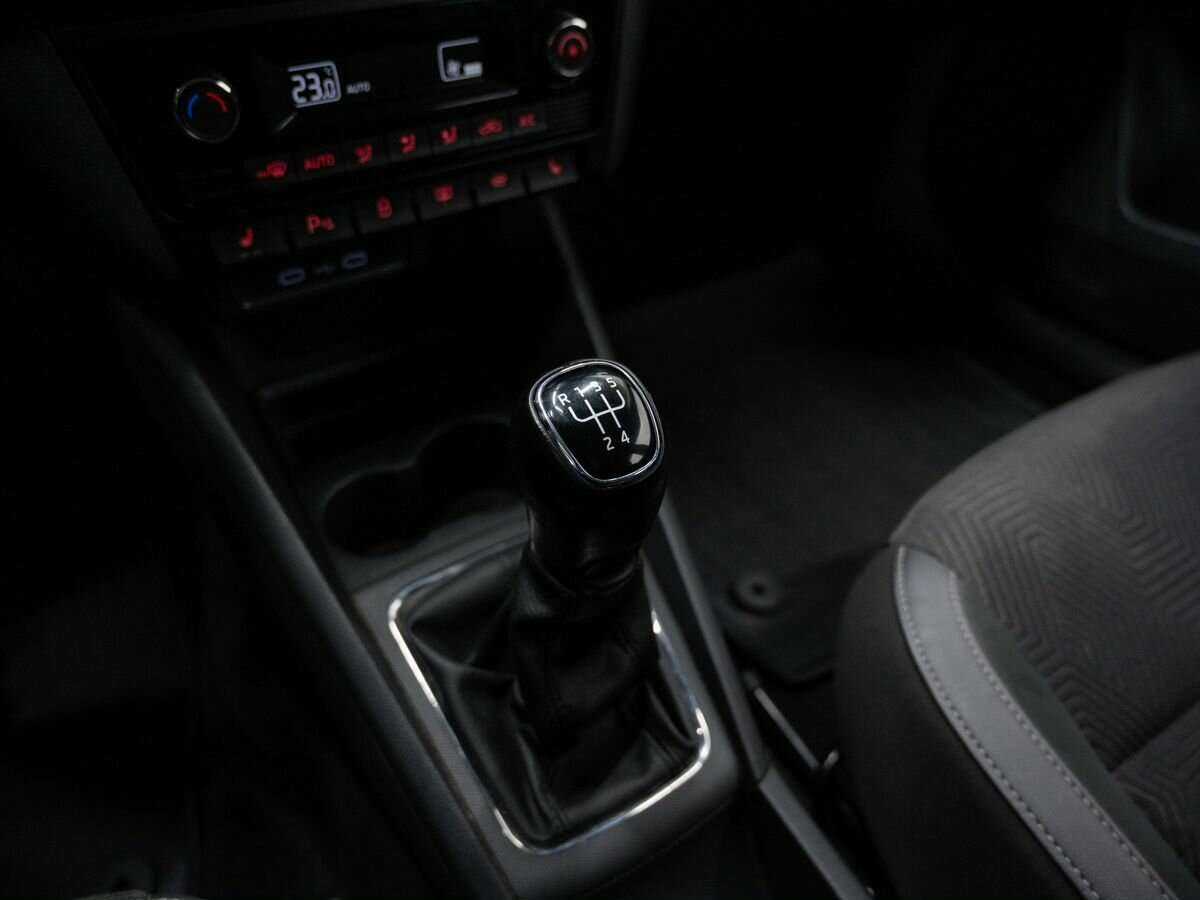 Volkswagen Polo б/у, 2020, Механическая. Фото: #16