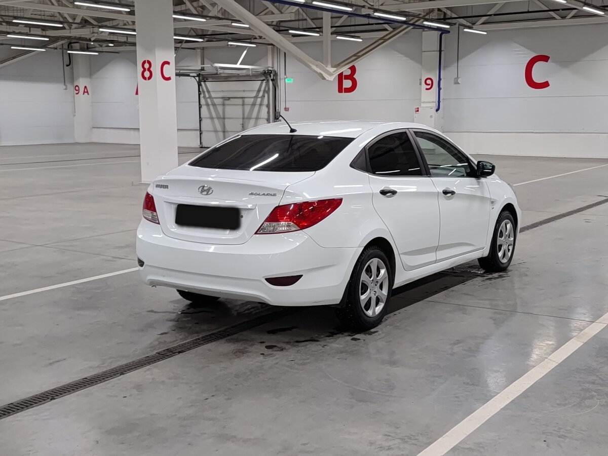 Hyundai Solaris б/у, 2013, Механическая. Фото: #4