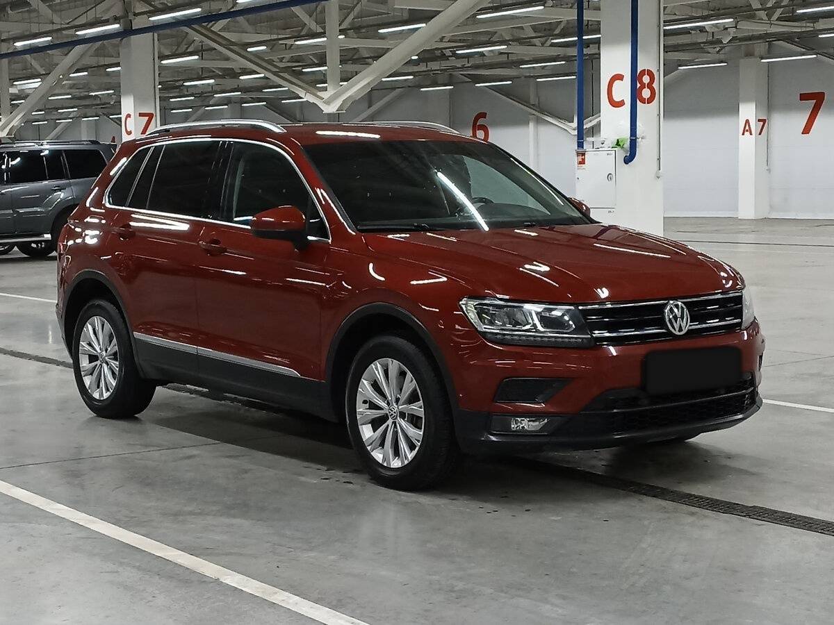 Volkswagen Tiguan б/у, 2018, Роботизированная. Фото: #2