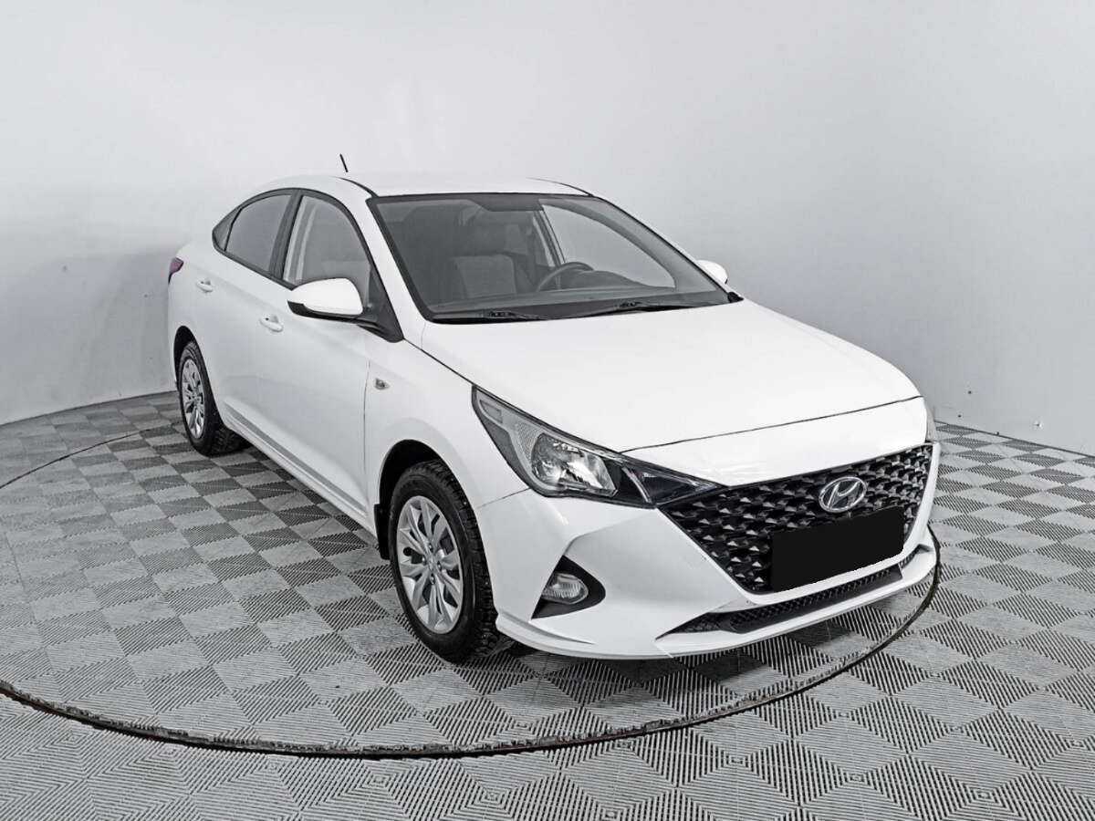 Hyundai Solaris б/у, 2021, Автоматическая. Фото: #2