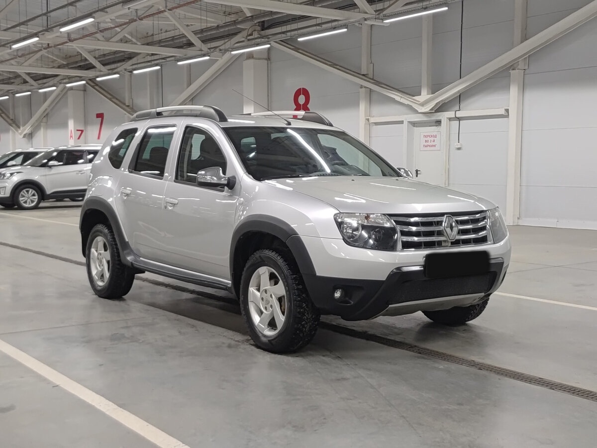 Renault Duster б/у, 2012, Механическая. Фото: #2
