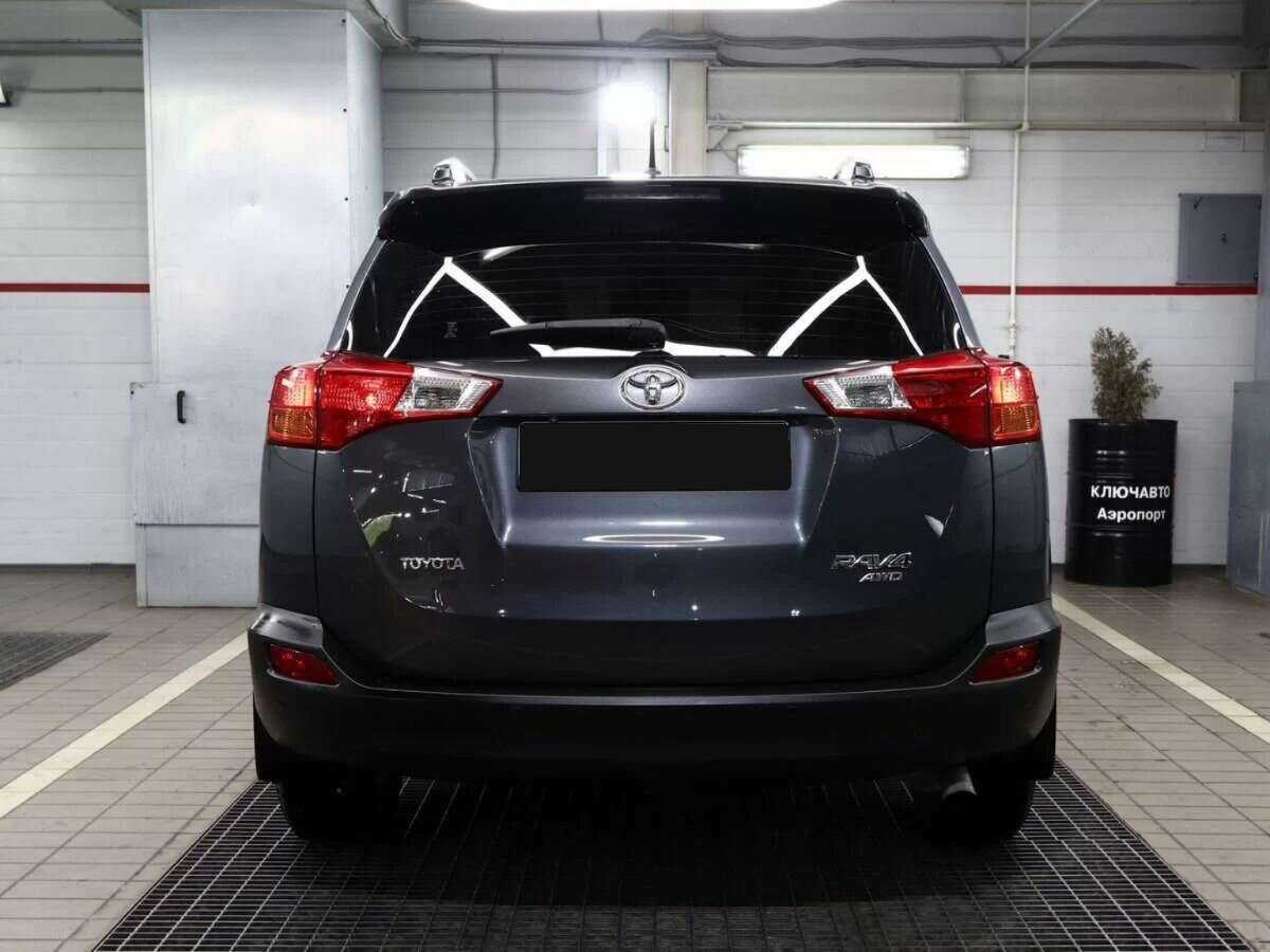 Toyota RAV4 б/у, 2013, Автоматическая. Фото: #3