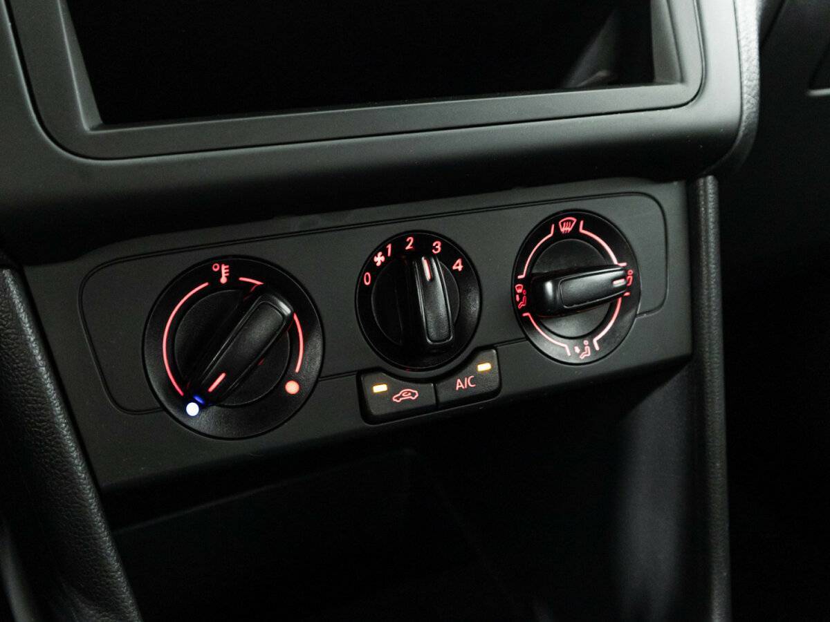 Volkswagen Polo б/у, 2019, Автоматическая. Фото: #14