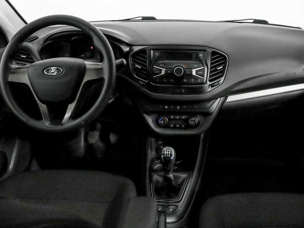 Lada (ВАЗ) Vesta б/у, 2016, Механическая. Фото: #11
