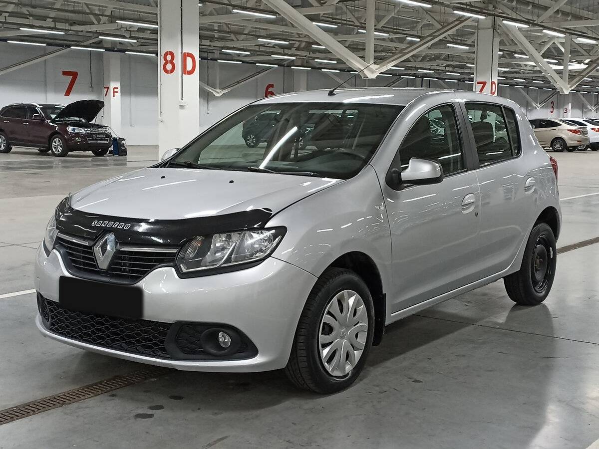 Renault Sandero б/у, 2017, Механическая. Посмотреть фото