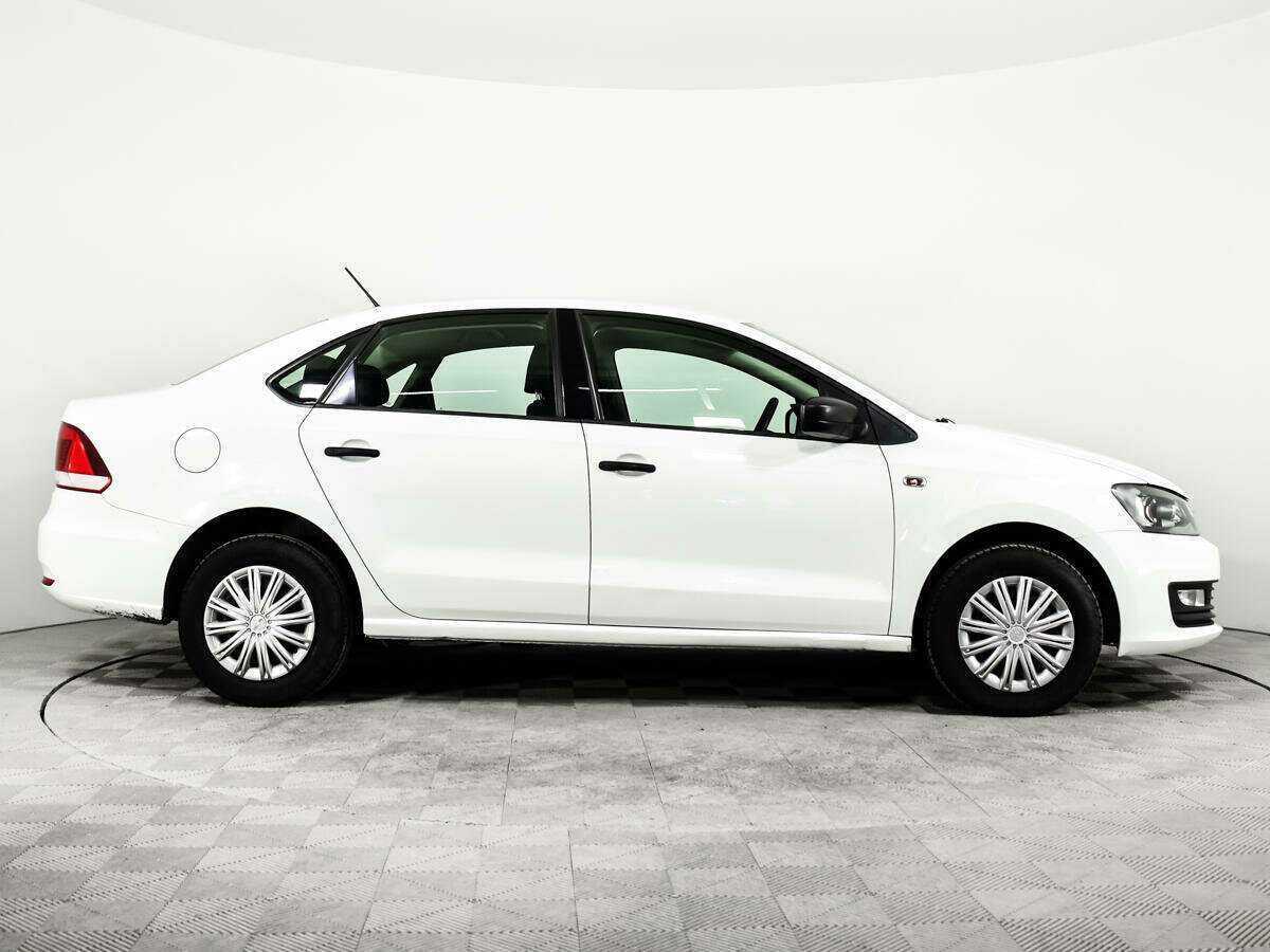 Volkswagen Polo б/у, 2015, Механическая. Фото: #3