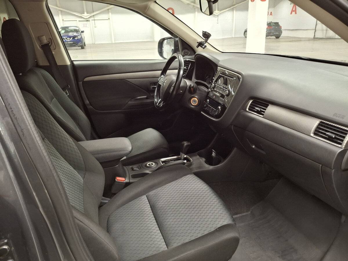 Mitsubishi Outlander б/у, 2015, Вариатор. Фото: #9