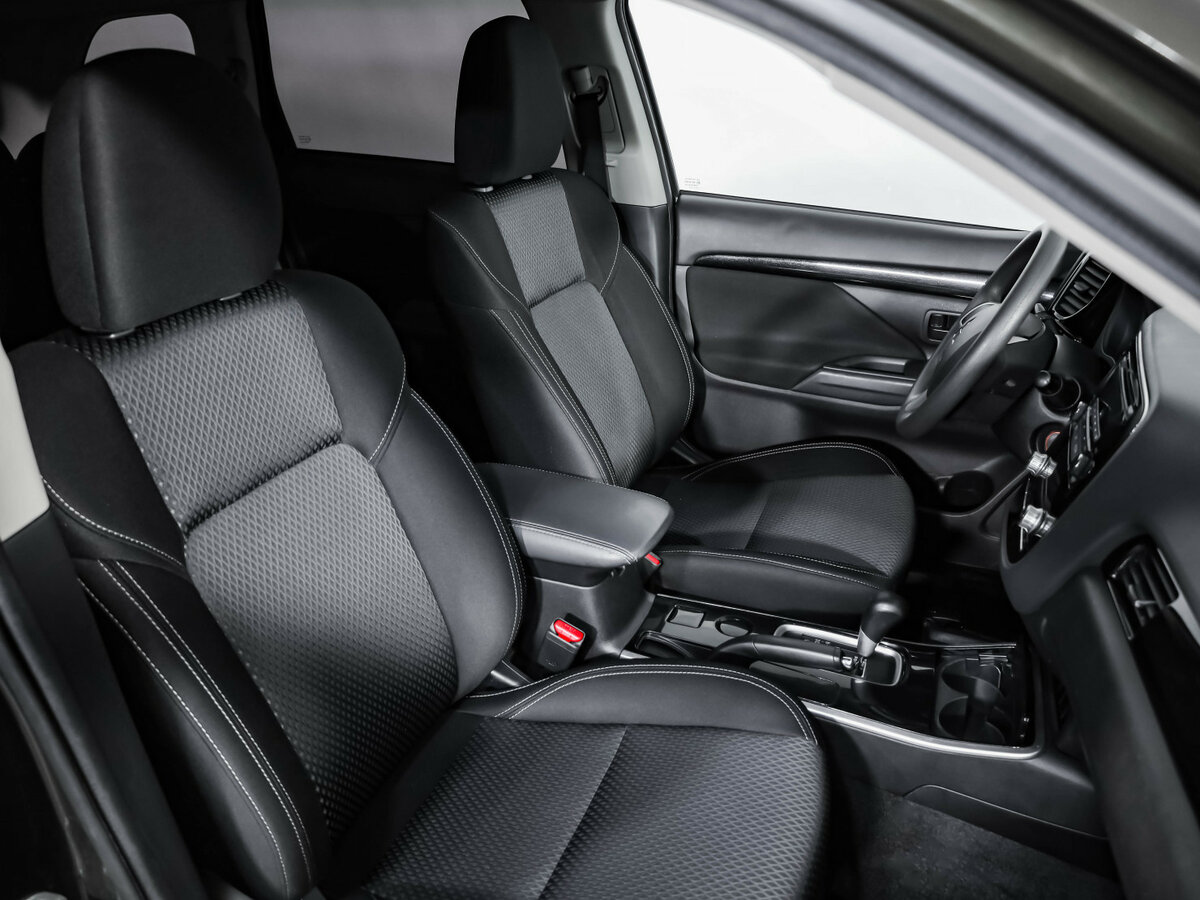 Mitsubishi Outlander б/у, 2020, Вариатор. Фото: #20
