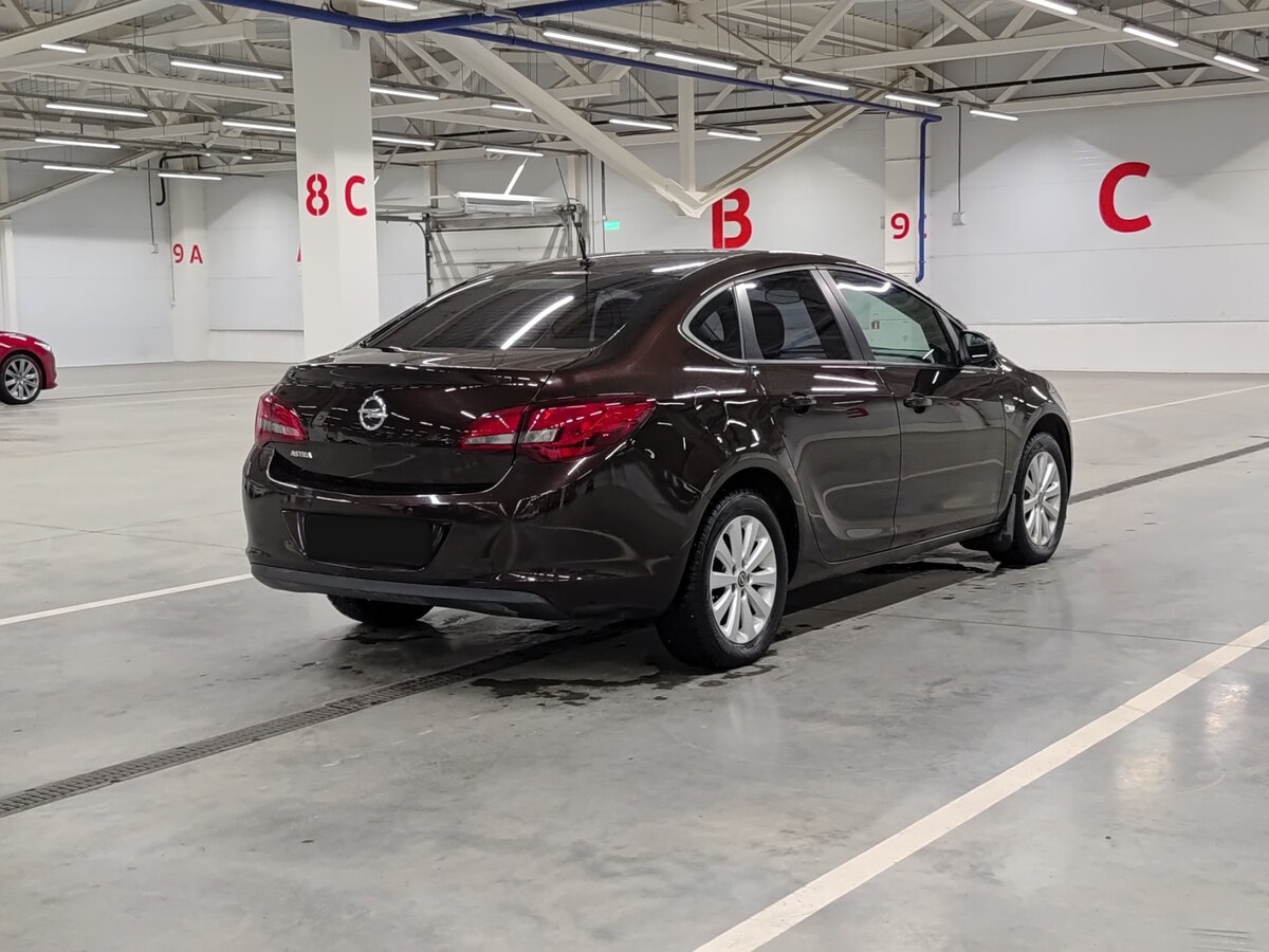 Opel Astra б/у, 2014, Автоматическая. Фото: #4