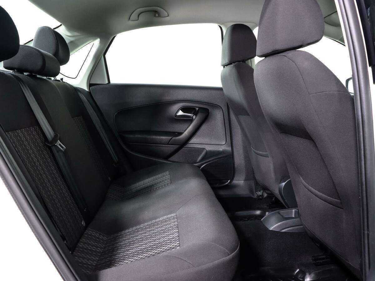 Volkswagen Polo б/у, 2018, Механическая. Фото: #12