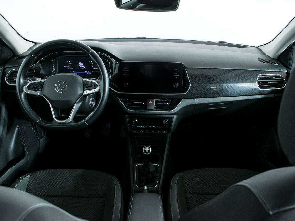 Volkswagen Polo б/у, 2020, Механическая. Фото: #11