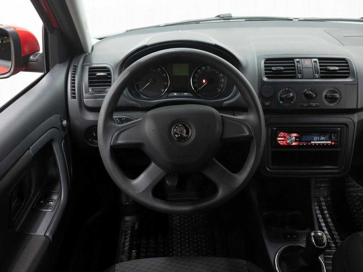 Skoda Fabia б/у, 2013, Механическая. Фото: #14