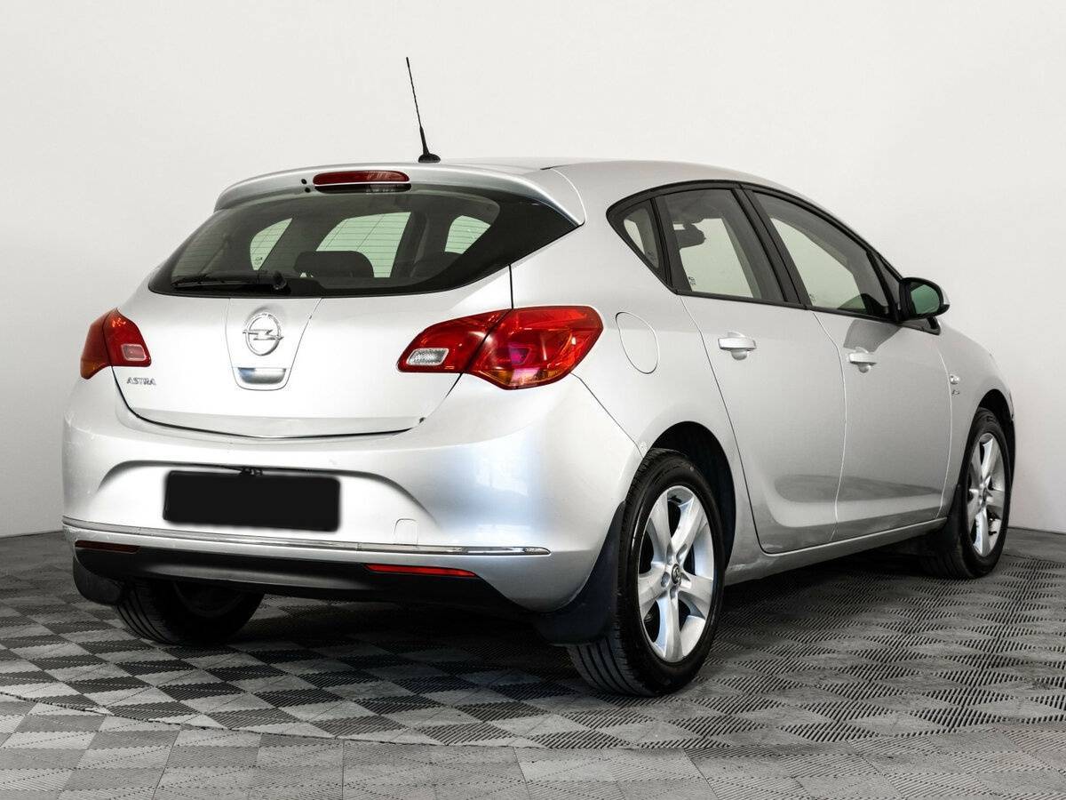 Opel Astra б/у, 2013, Автоматическая. Фото: #4