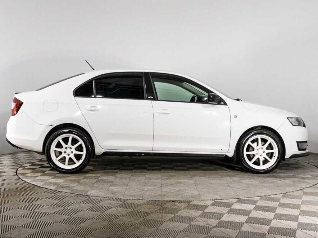 Skoda Rapid б/у, 2016, Роботизированная. Фото: #3