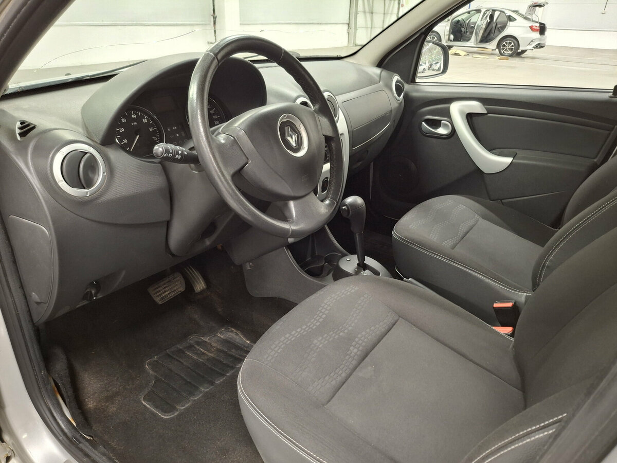 Renault Sandero б/у, 2013, Автоматическая. Фото: #15